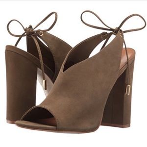 Steve Madden Saffron Open Toed Mules With Ankle Strap